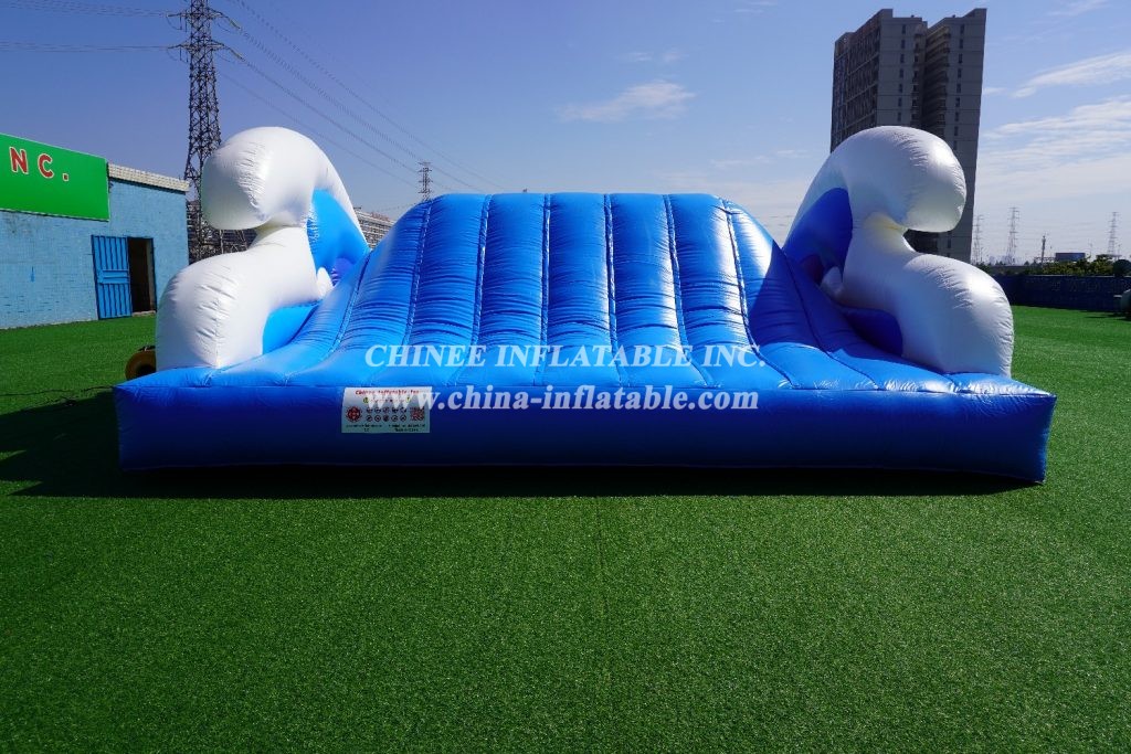 T11-560 Sea Wave Inflatabe Pool Slide