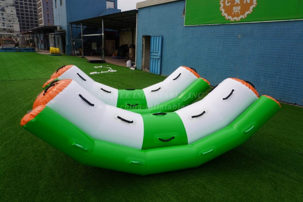 T10-123 Double Rocker Inflatable Water Sport Games For Kids Party Events