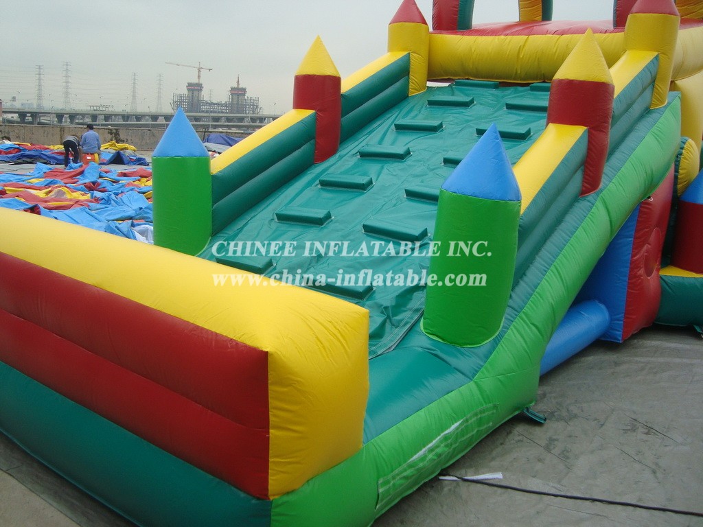 T6-109 Castle Giant Inflatable