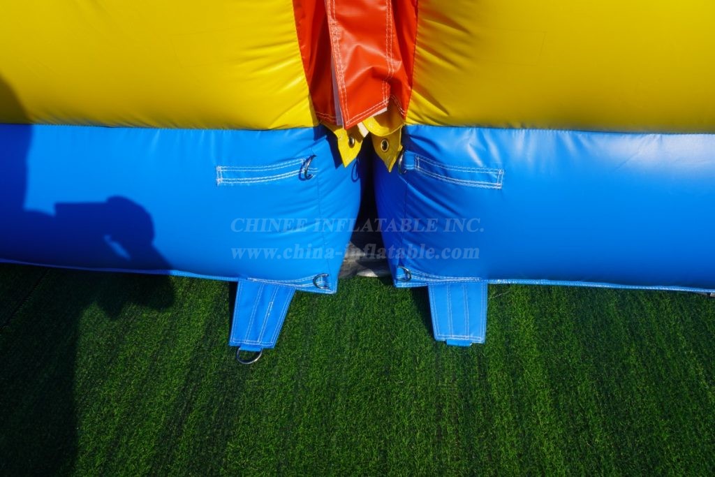 T7-2301 Inflatable Wipeout Challenge