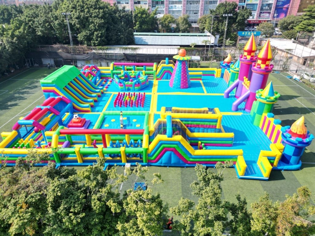 GF2-160B Ultimate Adventure Inflatable Park